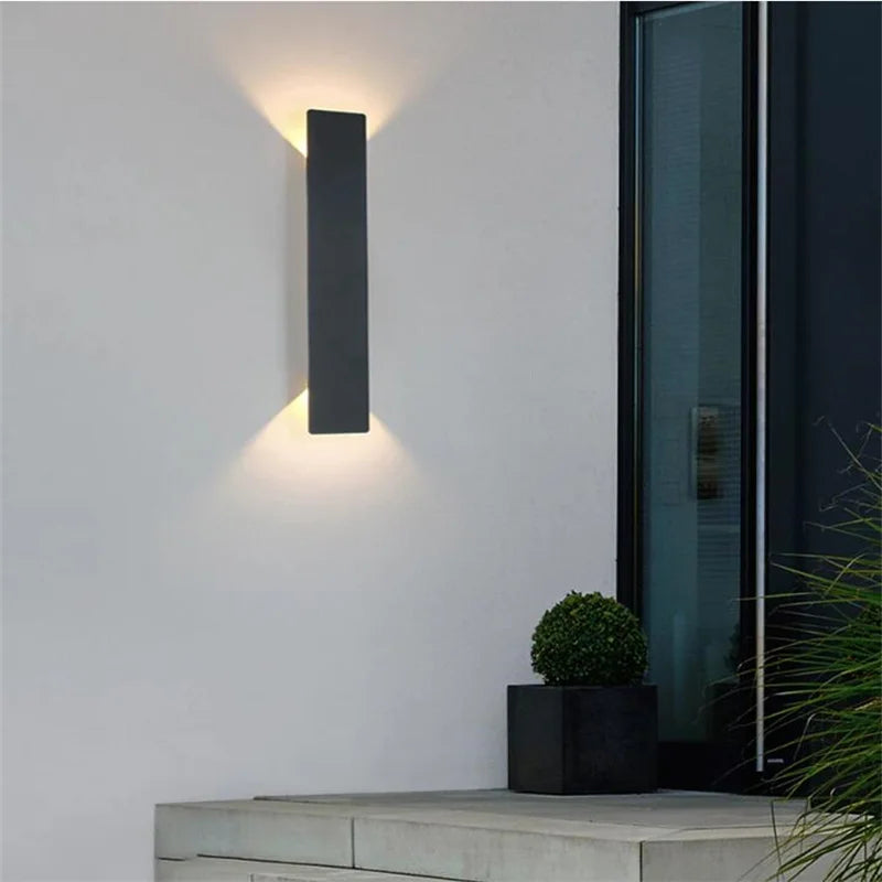 18W Waterproof Outdoor Wall Lamp