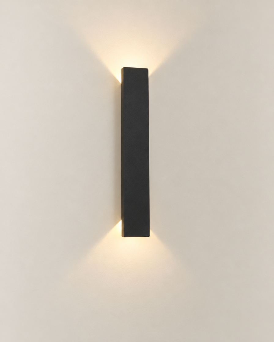 18W Waterproof Outdoor Wall Lamp studio shot